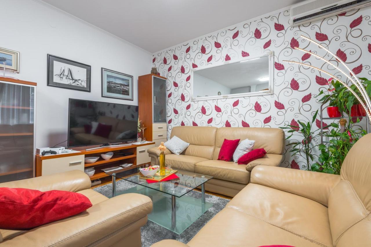 Lovely Apartment Дубровник Экстерьер фото